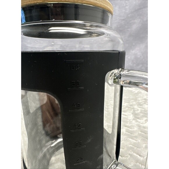 64Oz Glass Water Bottle Large Sports Motivational Water Bottle Straws & Cleaners - Picture 4 of 5